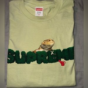 Supreme shirt
